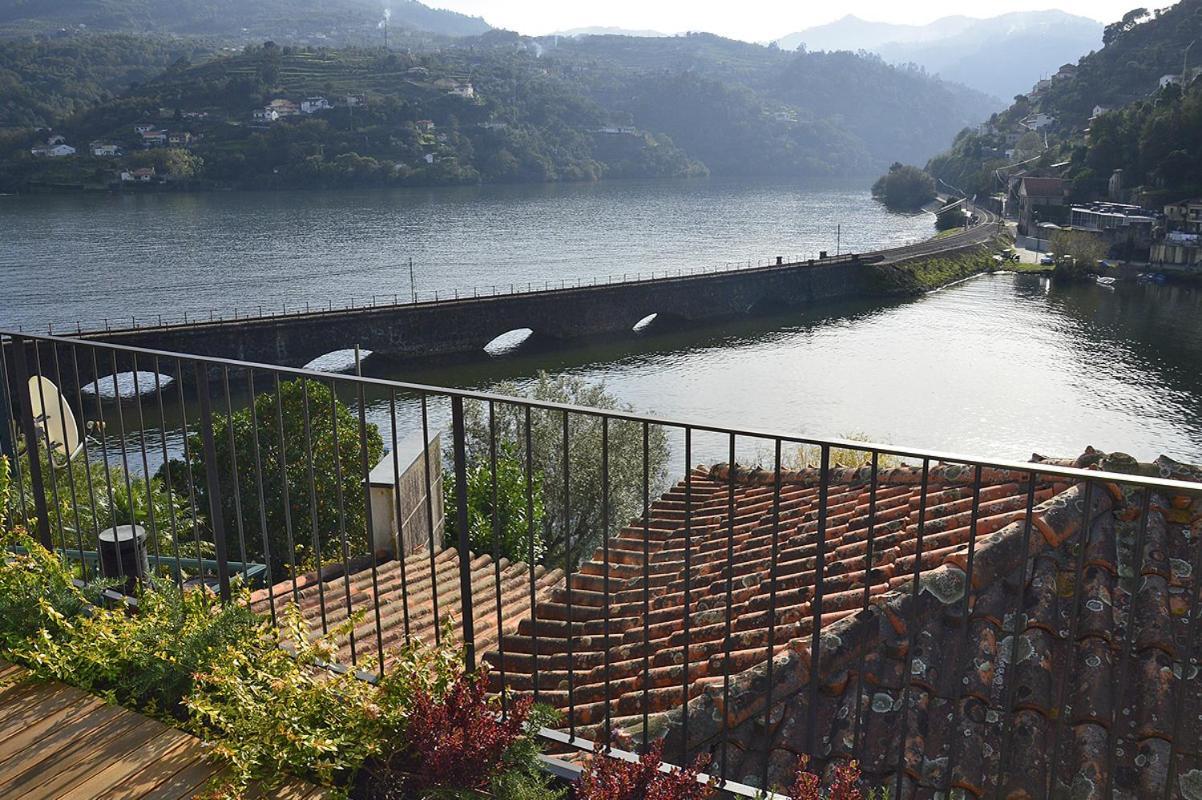 Casas De Pousadouro Baião Esterno foto