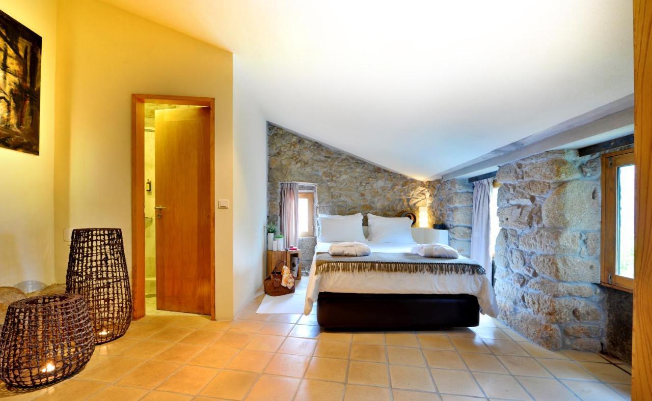 Casas De Pousadouro Baião Esterno foto
