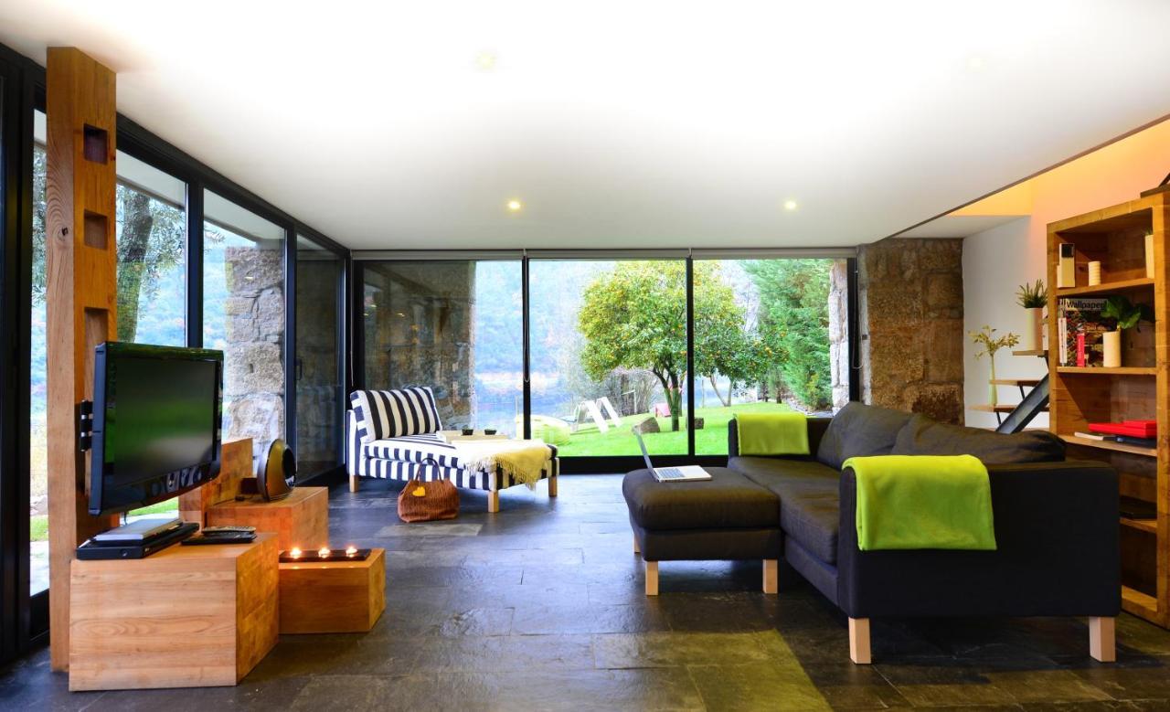 Casas De Pousadouro Baião Esterno foto